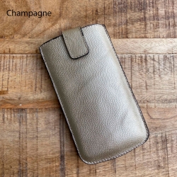 Mobilcover med træk op - Lammeskind - Freja skind