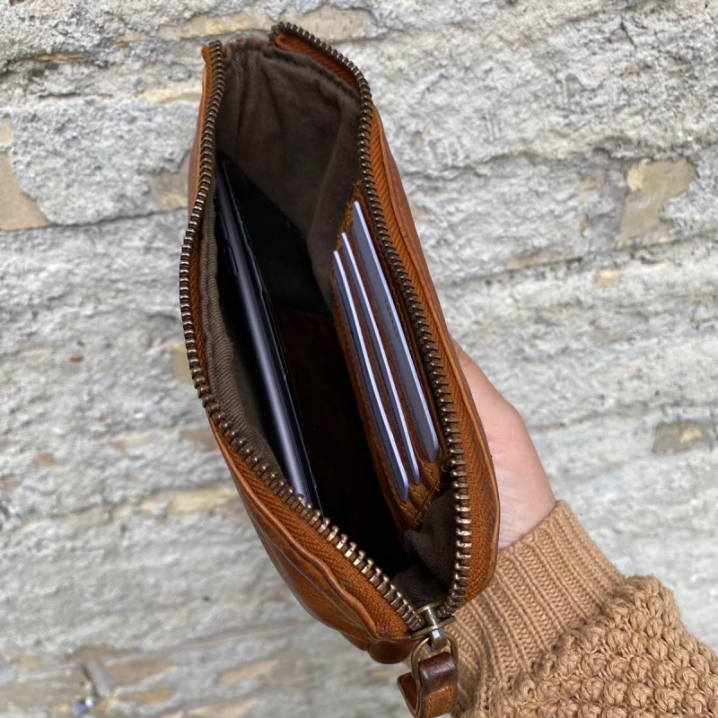 Laurel mobilpung cognac 162052 - Montana-Freja skind