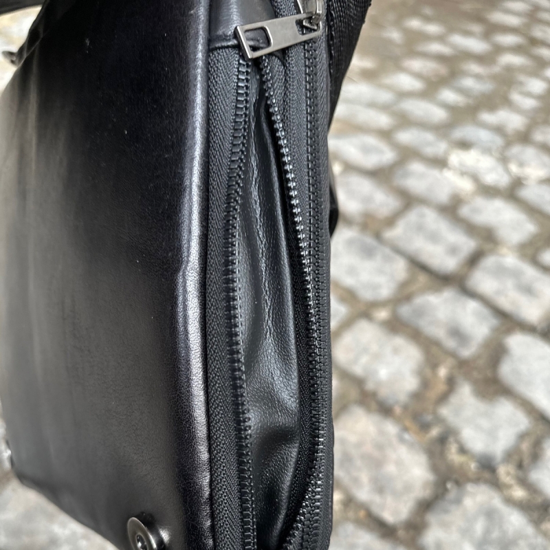 Boston läderväska med lock - Svart skinn - Freja Skind