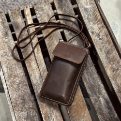 Birthe mobilhanger - corium - patineret brun - Freja skind