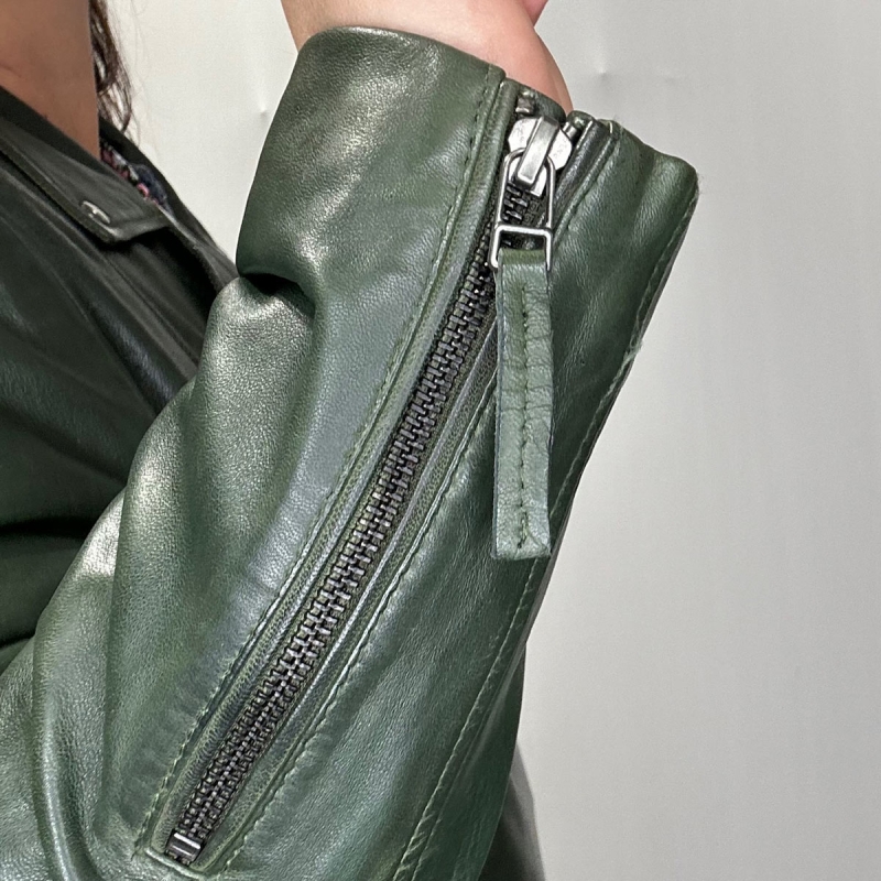 Plus size dame bikerjakke i blød skind - Freja skind