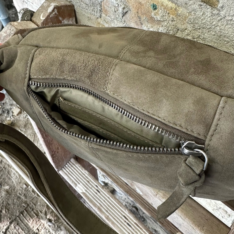 Silja suede bumbag - Olivengrøn blød ruskind - Freja skind
