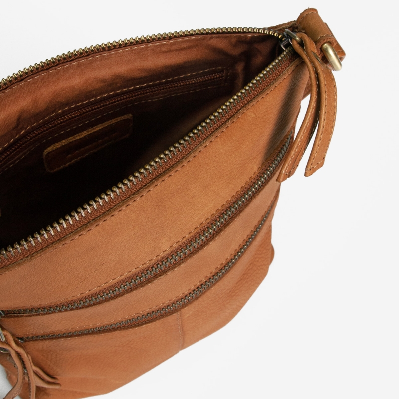 Cognac Alicia skindtaske crossbody fra Treats - Blød skind