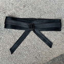 Taljebælte i blød sort skind - Freja skind