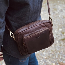 Dayton crossbody taske i brun bøffelskind - Montana - 272303