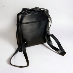 Line rygsæk og skuldertaske i blød sort skind - to i en - Freja skind