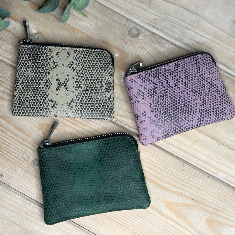 Naya lille skindpung med slangemønster - Treats - 180901