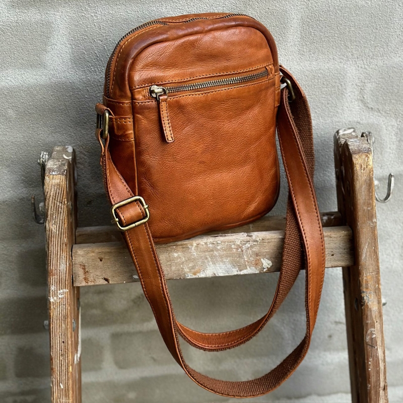 Richmond herrväska i cognac buffelskinn - Montana