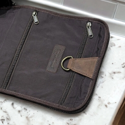 Sydney toilettaske - Brun bøffel læder - Freja skind