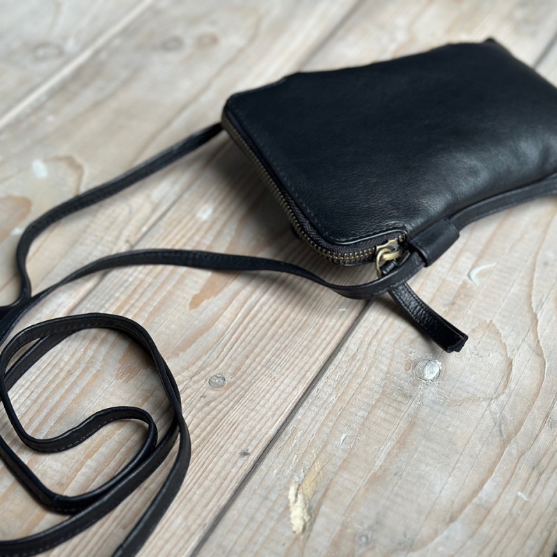 Josefine mobil taske til stor mobil - blød skind - Treats - 282300