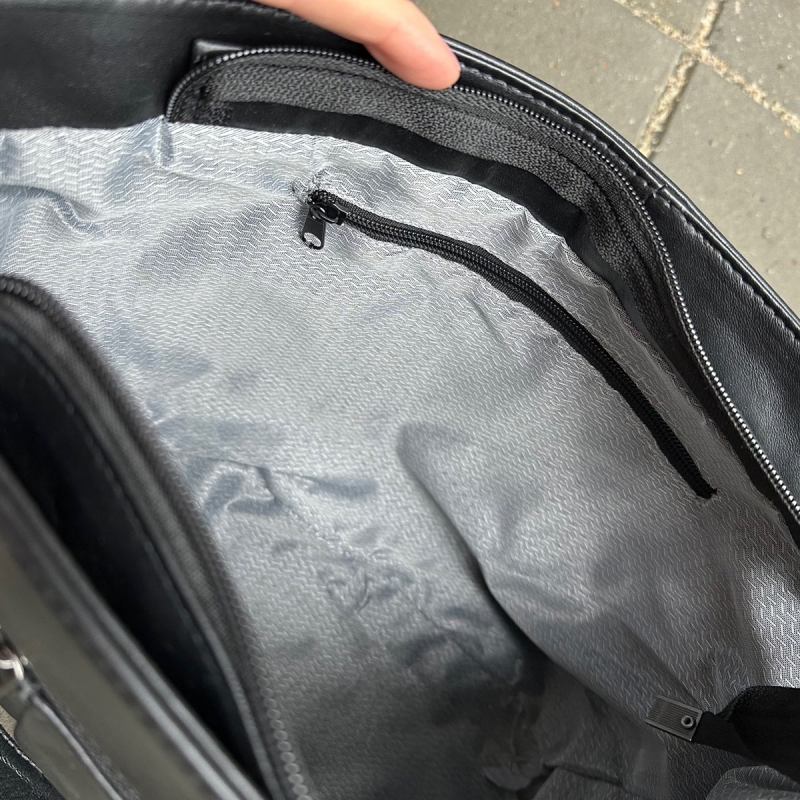 Sort Henny dametaske - Blød sort lammeskind - Rummelig - Freja skind