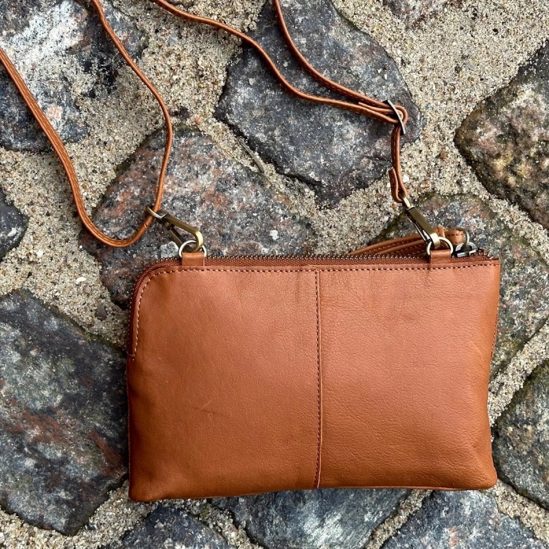Nanna crossbody mobiltaske - Treats - 220806