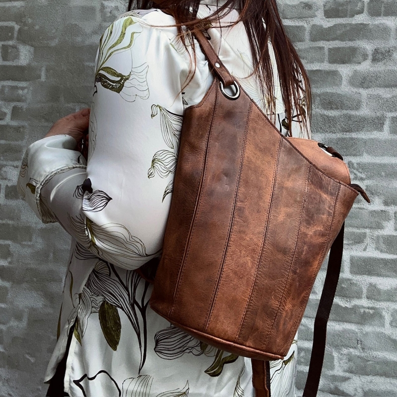 Carina rygsæk - brun bøffellæder - Dame - Leather design - Freja skind