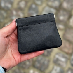 Madsen klemmepung med kortholder - Sort - Leather design