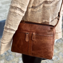 May skuldertaske i brun bøffellæder - Dametaske - Leather design - Freja skind