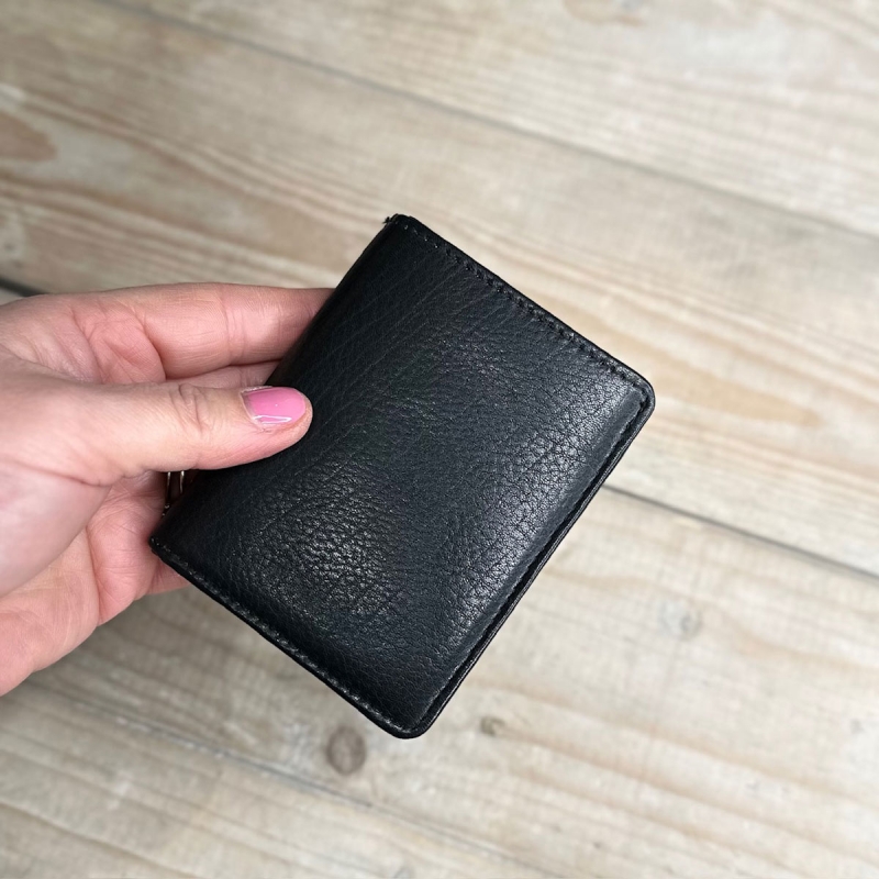 Oline damepung fra Treats - 182000 - sort skind - Freja skind