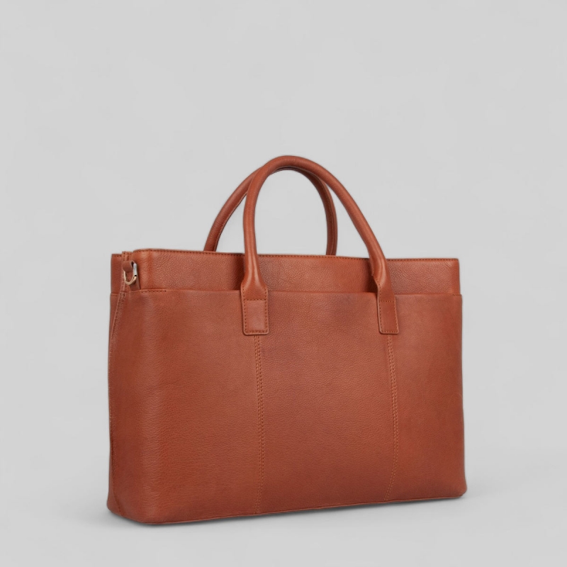 Karely Lavish arbejdstaske - Eksklusiv computertaske i cognac Læder - Treats 282445 - Freja skind