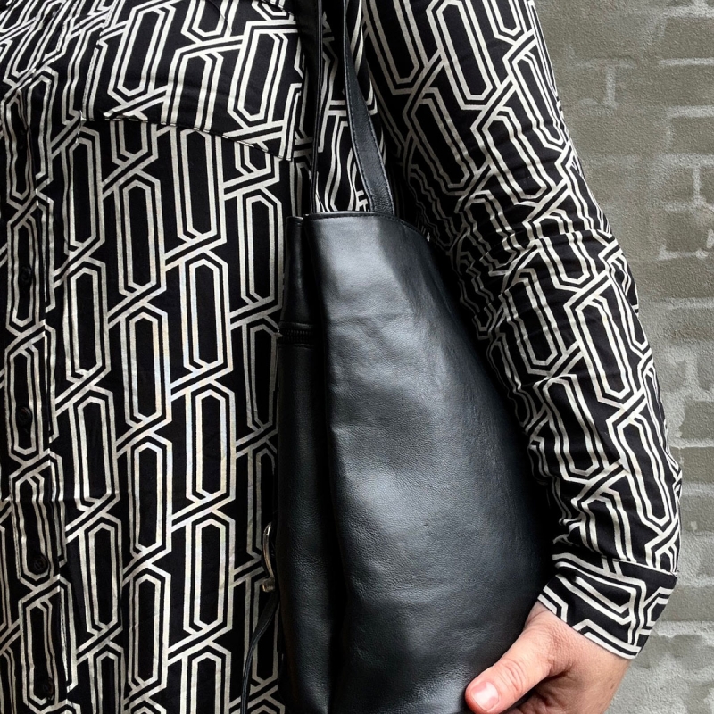 Line rygsæk og skuldertaske i blød sort skind - to i en - Freja skind