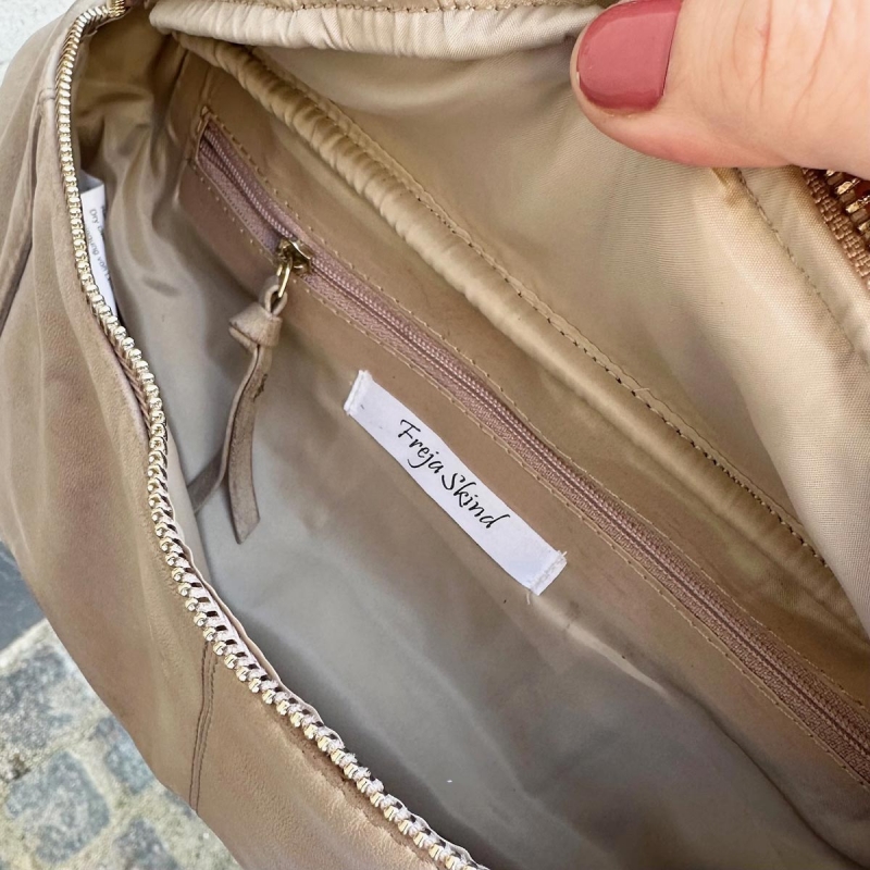 Stor Beige Silja bumbag - Blød lammeskind - Freja skind
