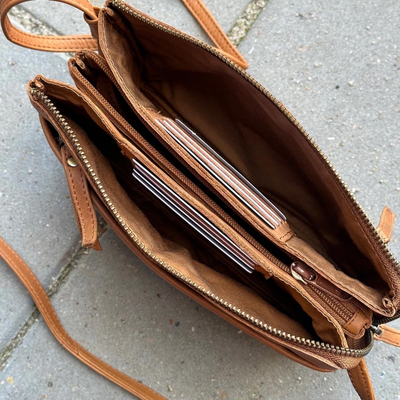 Cognac Ulla crossbody taske - Treats - 282402 - Freja skind
