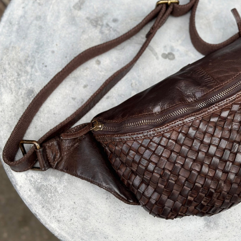 Brun Verona bumbag i brun bøffelskind
