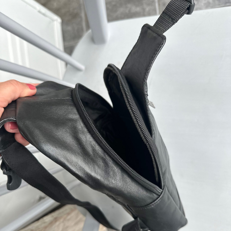 Bondi sleekbag - Svart lammskinn - Många fack - Freja Skind