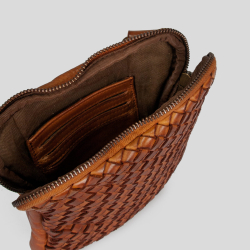 Aurora crossbody taske med flet - cognac  -Montana - 272300