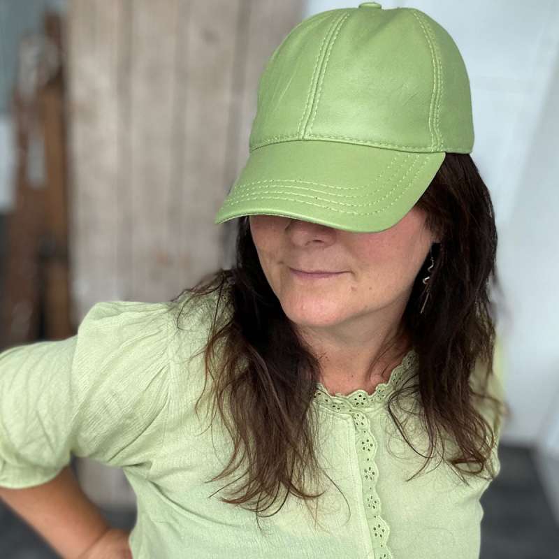 Pære grøn dame skindcap - Blød skind - Freja skind