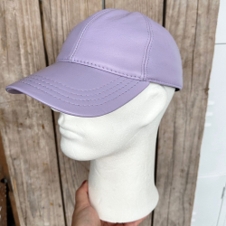 Lavendelfarvet skindcap - Freja skind