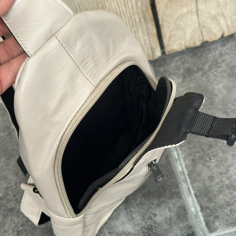 Bondi sleekbag - Beige lammskinn - Många fack - Freja Skind