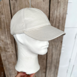 Lys beige skindcap - herre - Freja skind