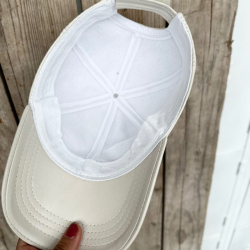 Lys beige skindcap - herre - Freja skind