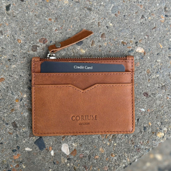Cognac kortholder i kalveskind - 4 kort og møntrum - Corium