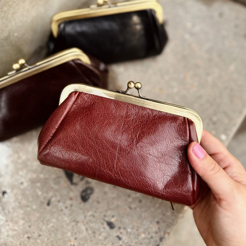 Gammeldags damepung med snaplås  - Leather design