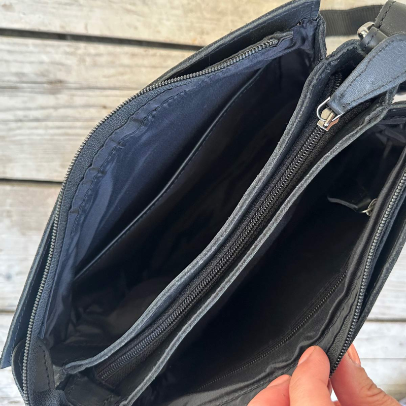 Else skuldertaske i sort læder - 3 rum - Leather design - UR 1138 - Freja skind