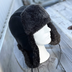 Sort Ushanka pelshue i rulam - Freja skind