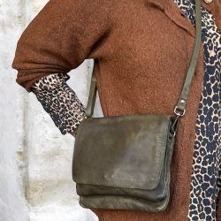 Grøn crossbody taske i grøn bøffelskind - Treats - 280738