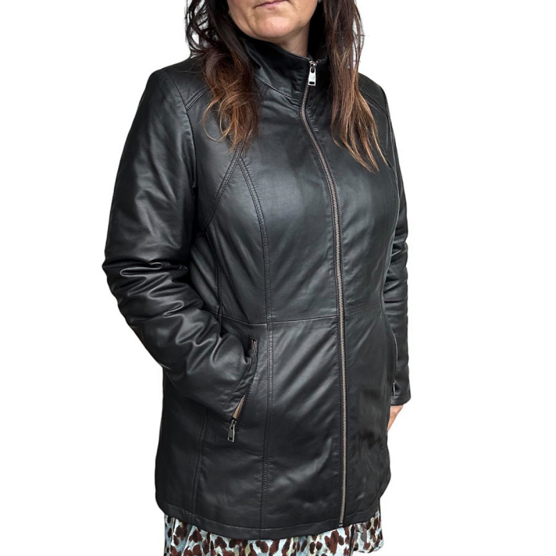 Plus size dame overgangsjakke i blød sort skind - Freja skind