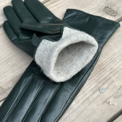 Nancy damehandske i blød grøn skind med uldfoer - Natures collection