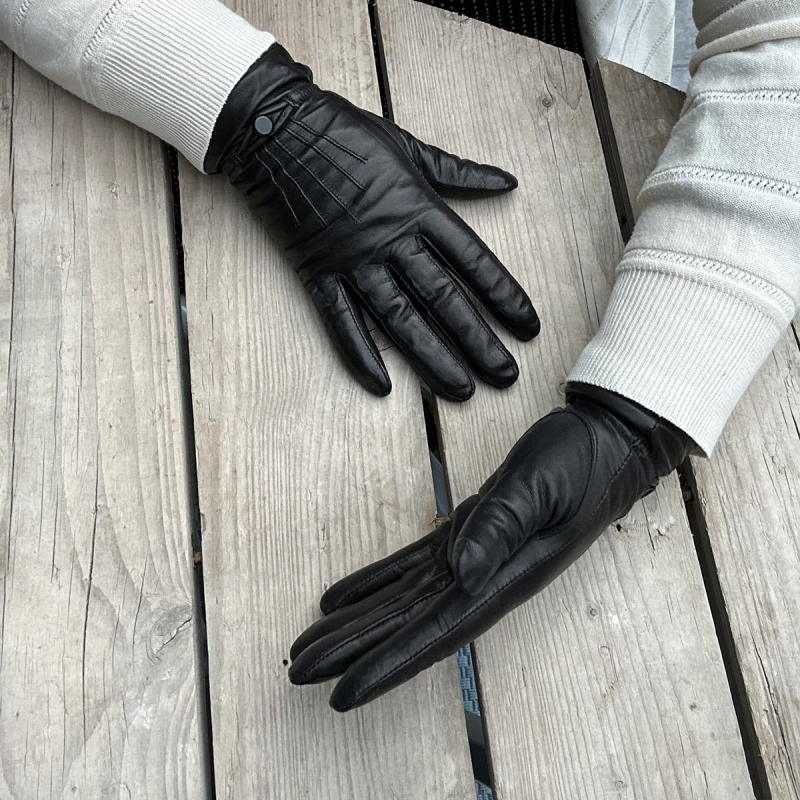 Linda dame skindhandske i blød sort lammeskind - Levinsky