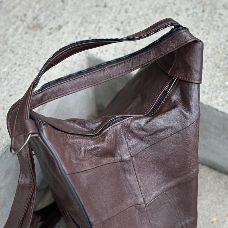 Brun rygsæk af lammeskind - Freja skind