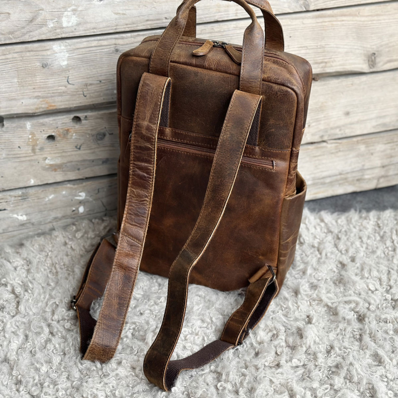 Rotterdam ryggsäck i brun buffelläder - Pc fack - Leather design