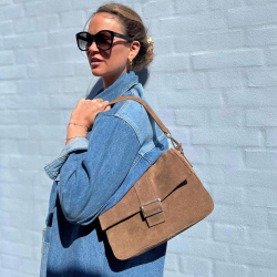 Pilar crossbody i ruskind - skulder og crossbody rem - Treats - 282333