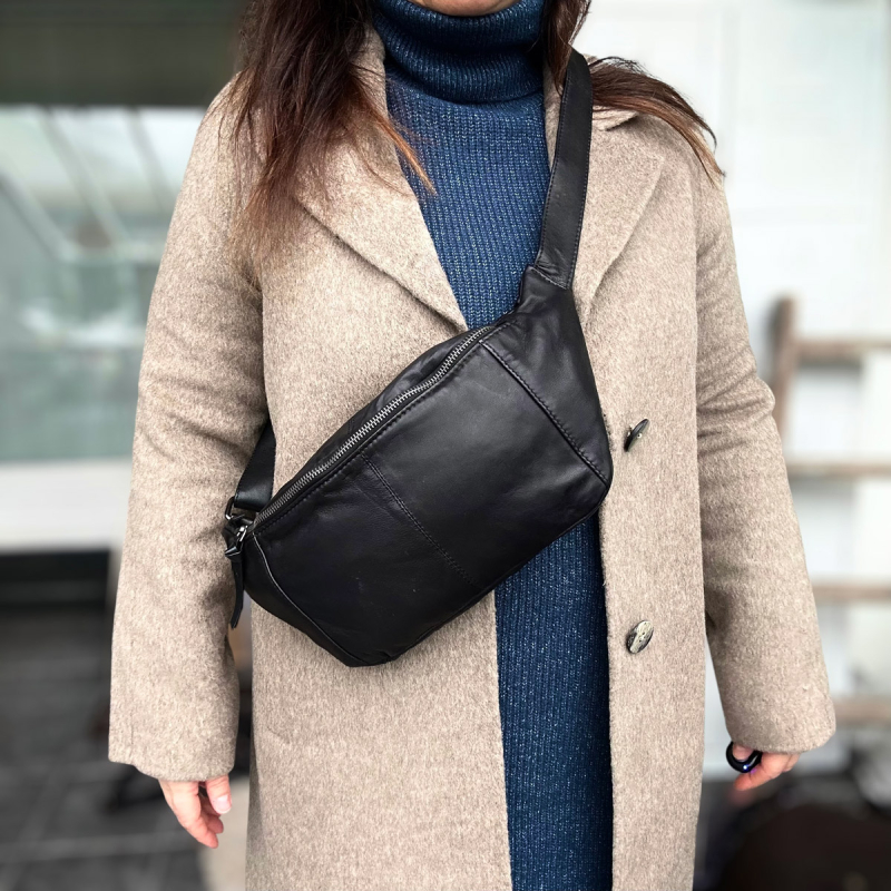 stor Silja Bumbag fra freja skind - Super blød sort skind og skindrem