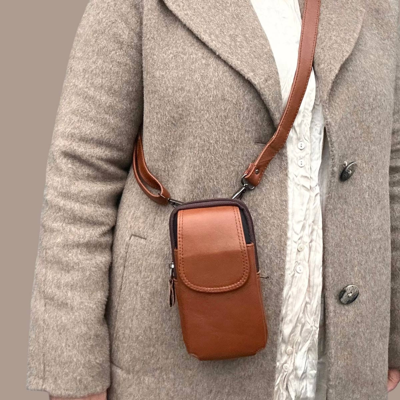 Cali mobilhanger i læder  - rejsetaske - Freja skind