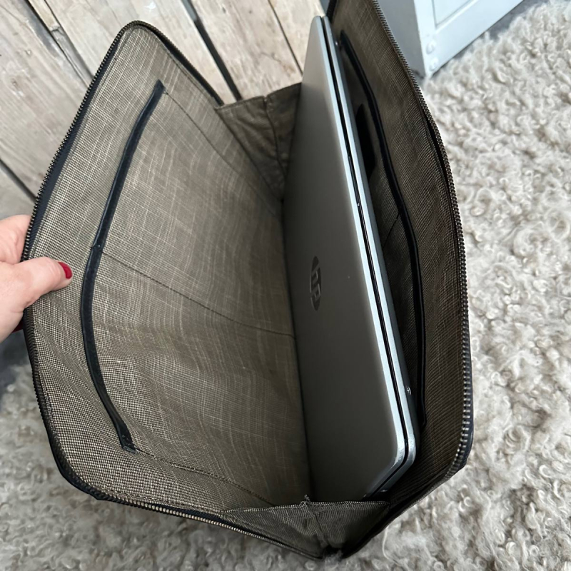 Pc sleeve 15" - Dokumentmappe Montana 270802
