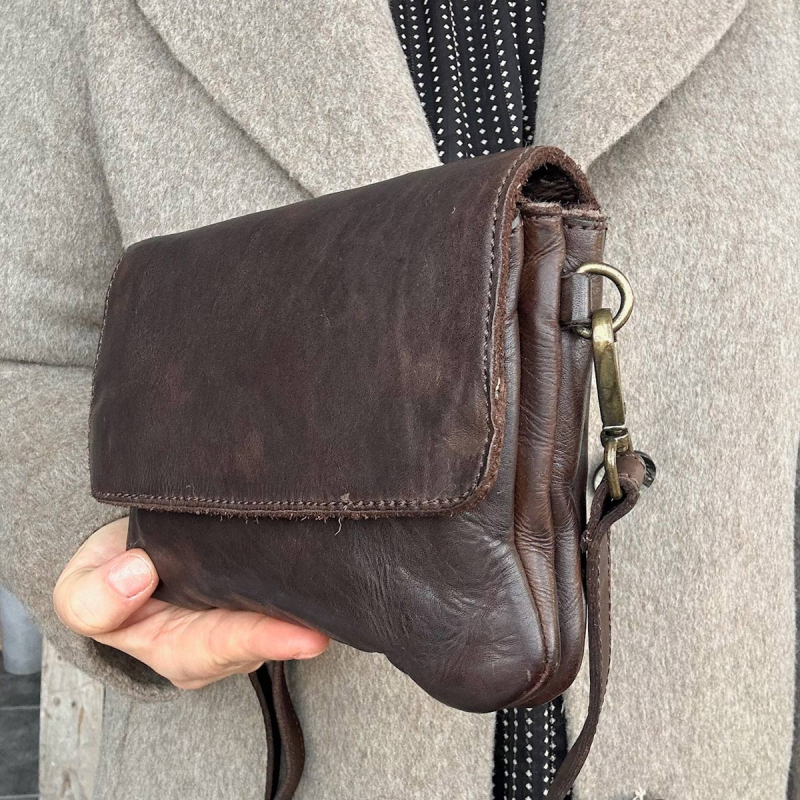 Emory skuldertaske i læder  - Montana  - 272400