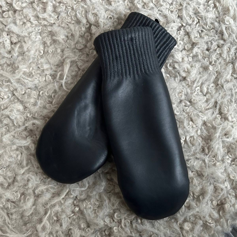 sort dame lammeskindsluffe med touch funktion