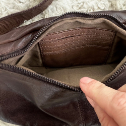 Brun Lavina bumbag  - Stor bumbag fra danske Montana - 272453 - Freja skind