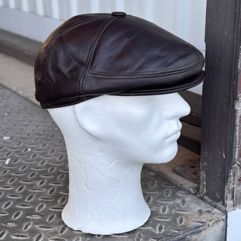 Brun sixpence med øreklapper - let vinterfoer